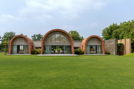 VAULT HOUSE - India
